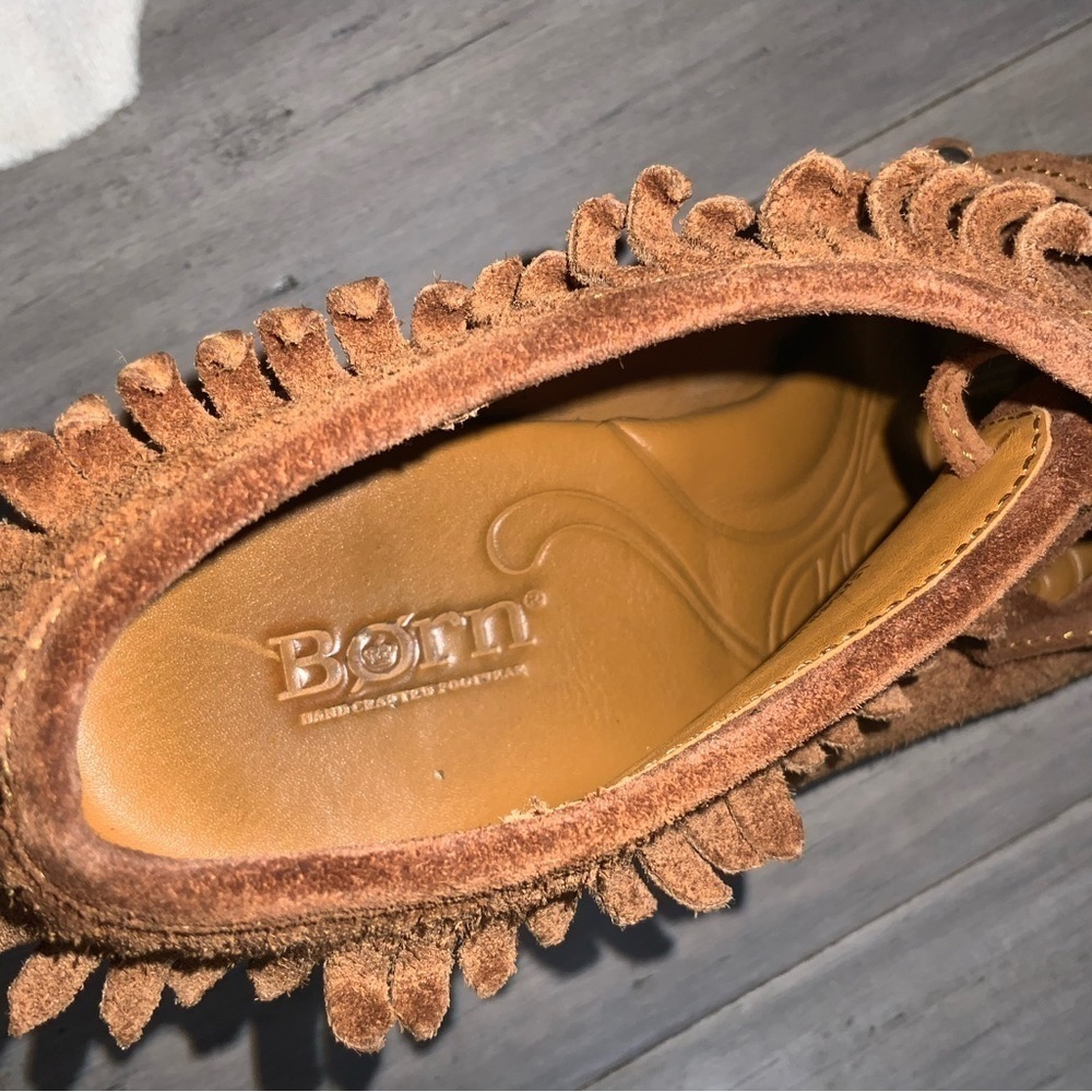 Born Brown Suede Fringe Moccasin Stacked 3” Heel Booties Size 7 Ex Condi… - Picture 7 of 16